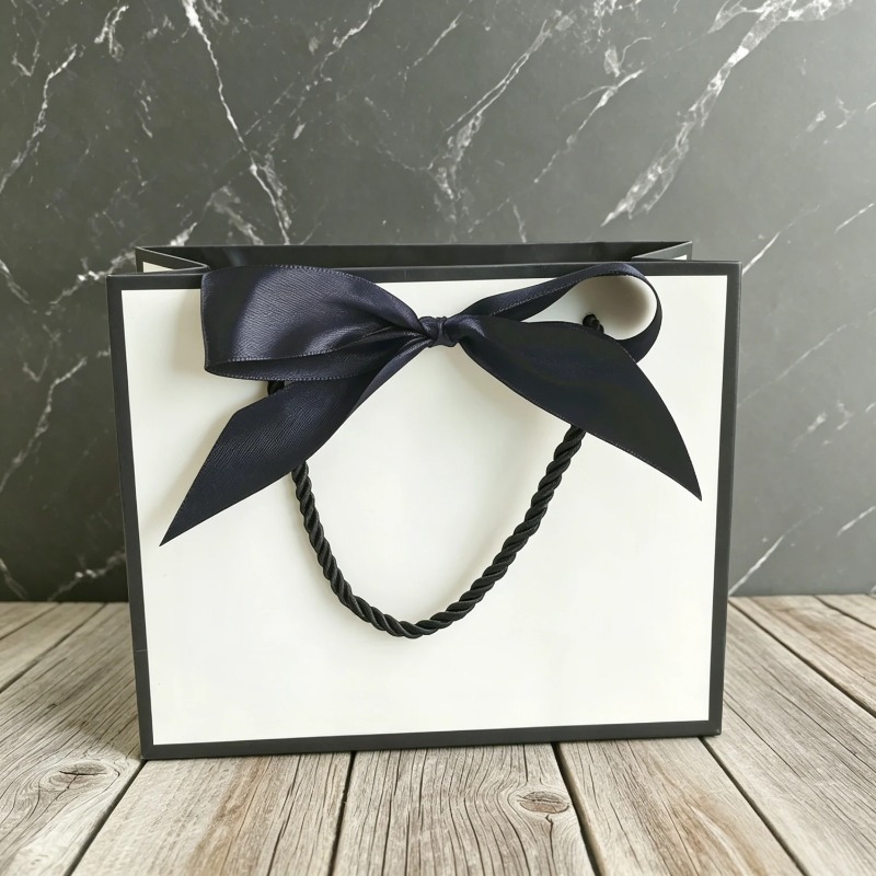 Black White Kraft Paper Gift B - огляд і ціна Event Party Box